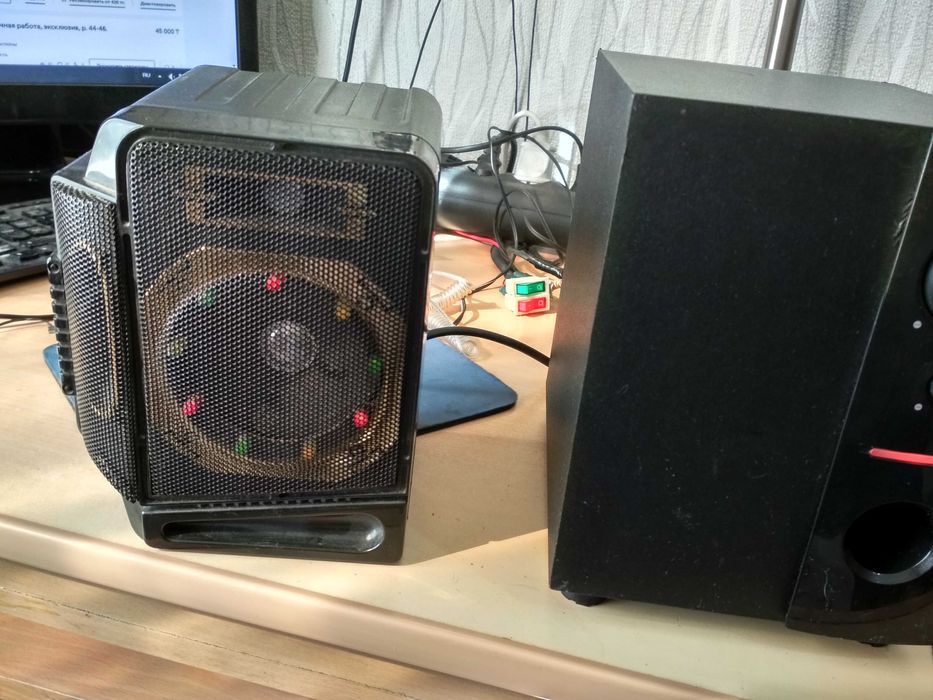 ДВД  СД  проигрыватель с дисками+ усилитель  Микролаб  !