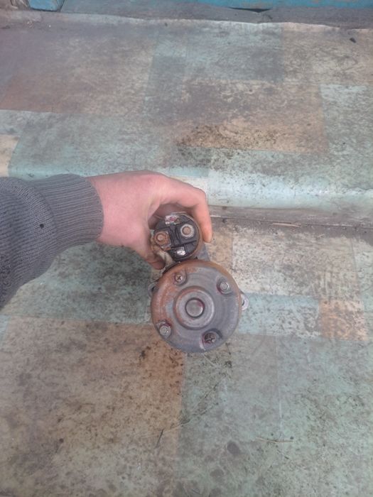 Стартер на митсубиси