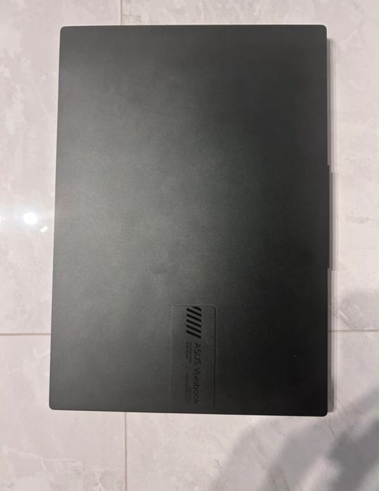 ASUS Vivobook S 14 OLED S5404VA