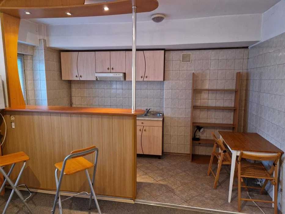 Vand garsoniera ultracentral, bloc Mercur