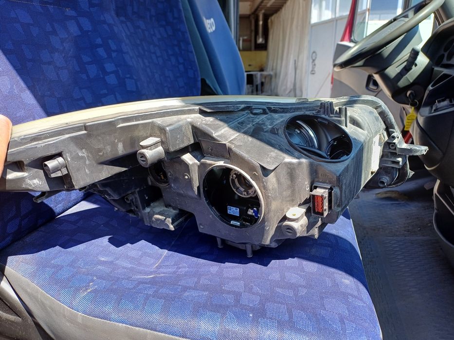 Ляв фар за Opel Insigniq