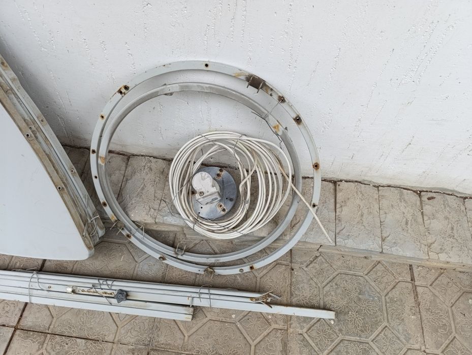 Продам антену параболическую