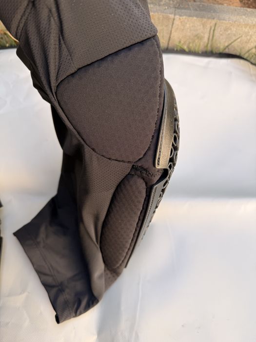 Мото наколенки Alpinestars