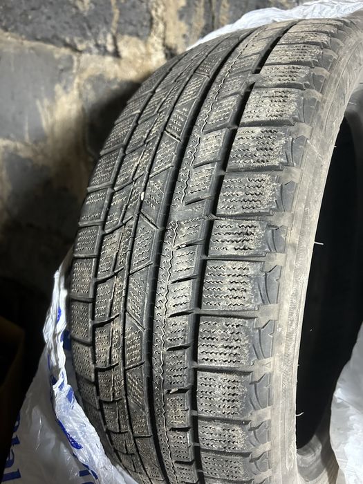 Продам резину 3шт