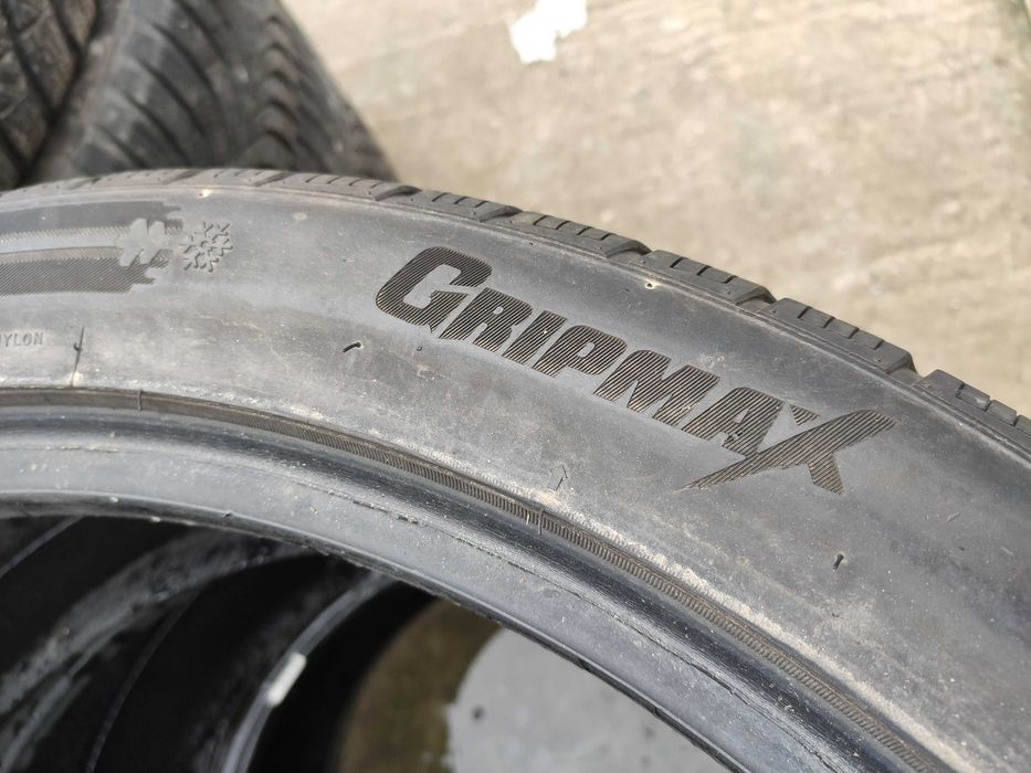 2бр Зимни гуми 255 40 21 - Gripmax