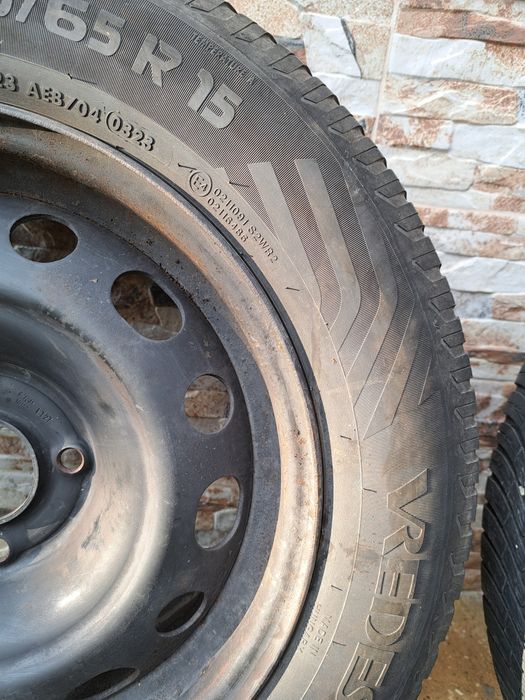 Гуми с джанти 195/65/15