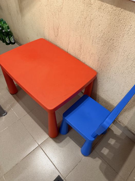 Masuta si scaun