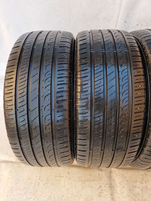 Anvelope 225/50/17 vara BARUM BRAVURIS 5 HM