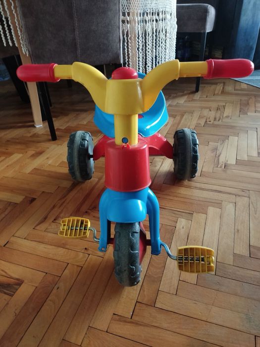 Продавам детско колело