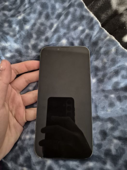 Продава се Iphone 13 pro