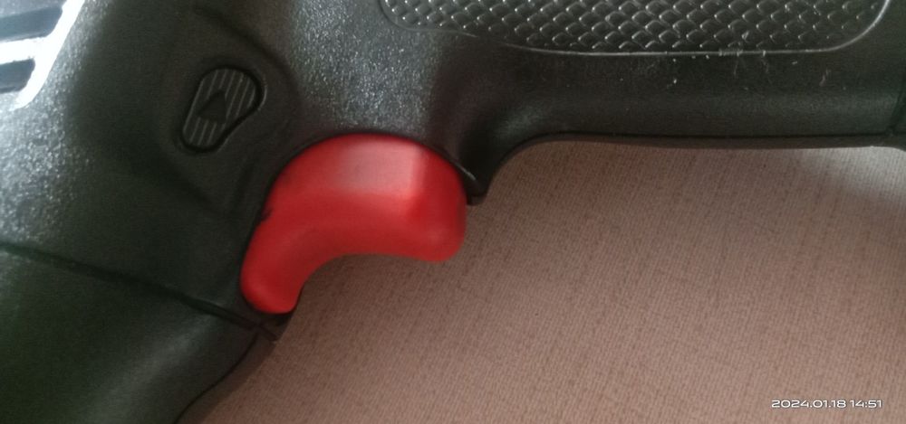 Дрель black and decker 6v