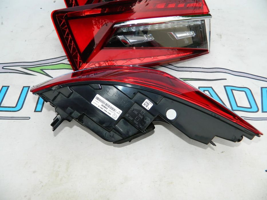 Stop Led stanga spate Skoda Superb 3 Facelift 2020-2022 cod 3V5945207C