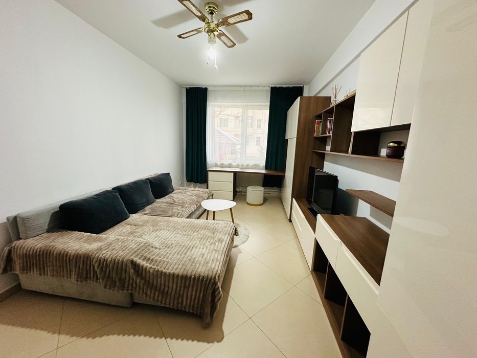 Inchiriez apartament 3 camere Visoianu