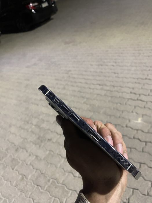 Продается iPhone 14 Pro 256 ГБ.