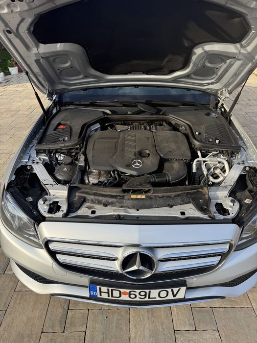 Vand mercedes E220 9g 198 cai