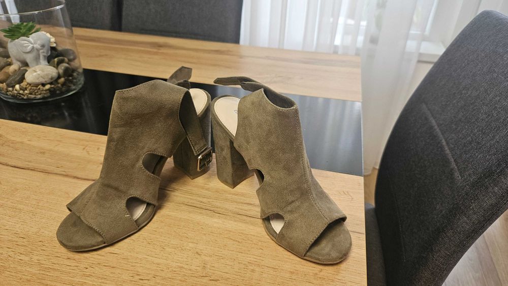 Дамски сандали 37 номер