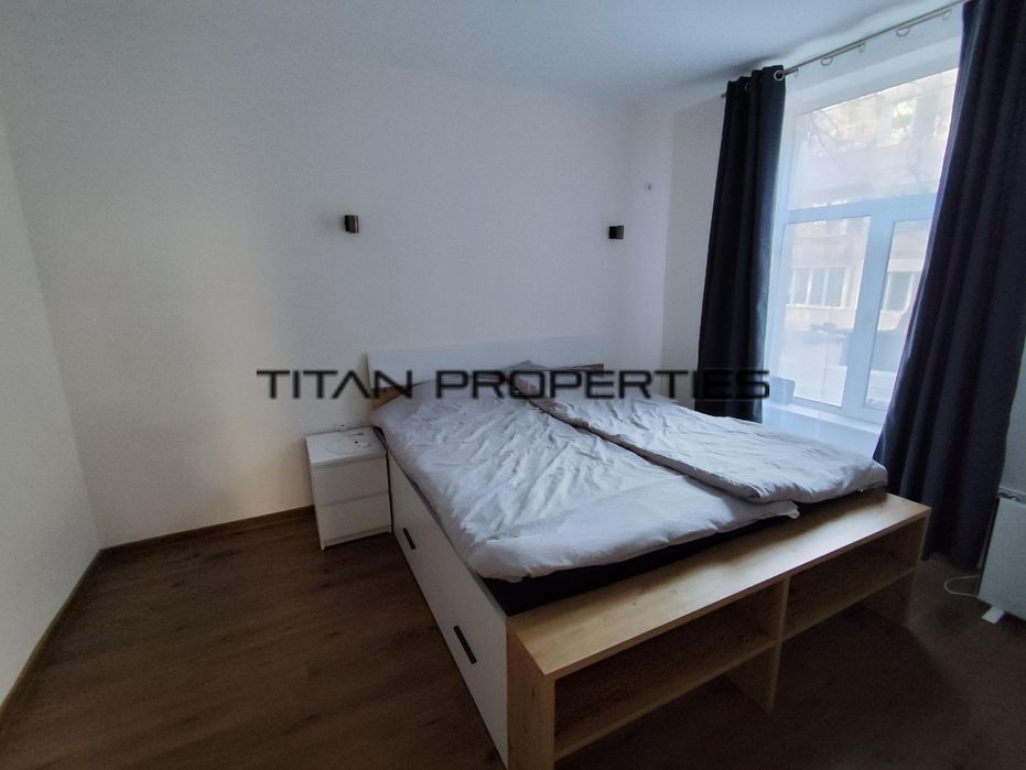 Продава се Двустаен апартамент в Бургас, Център - 117 кв.м за 1795 €/кв.м - Снимка #3