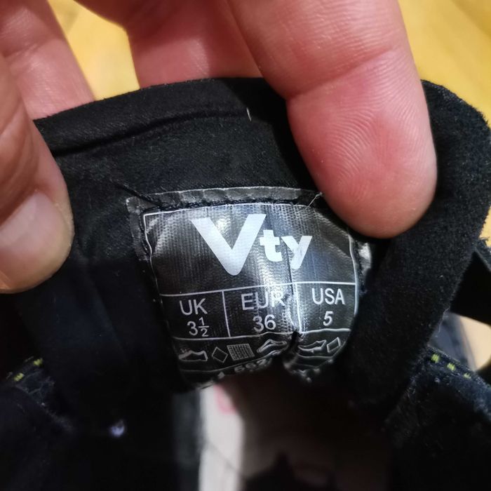 Боти спортни зимни детски