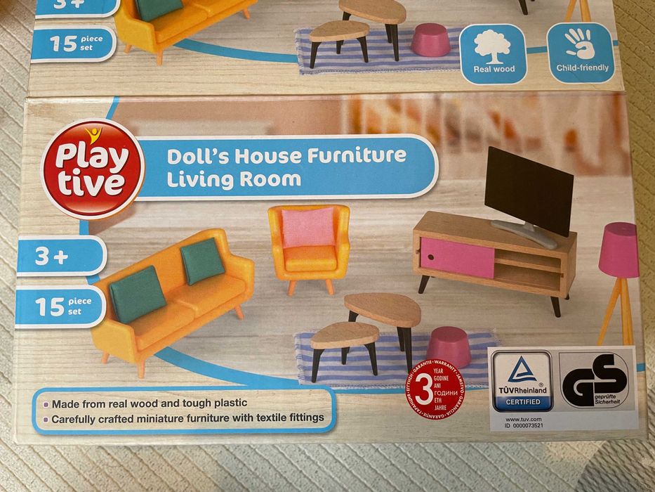 Детска дървена къща за кукли с мебели