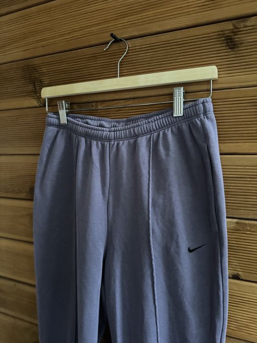 Оригинално дамско долнище Nike Sportswear High-Waisted (Размер S)