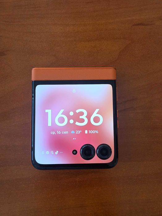 Motorola razer V 50