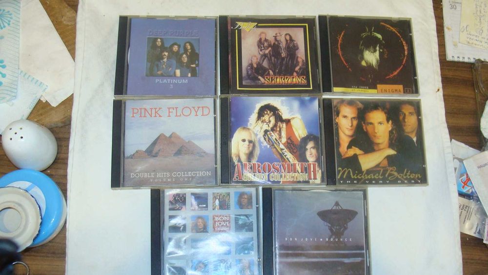 Компакт дискове -оригинали и матрица