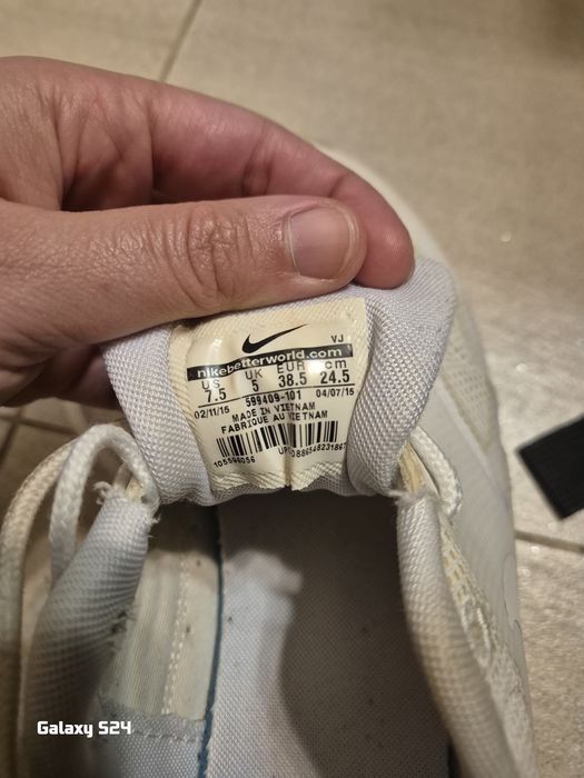 Маратонки Nike 24.5см
