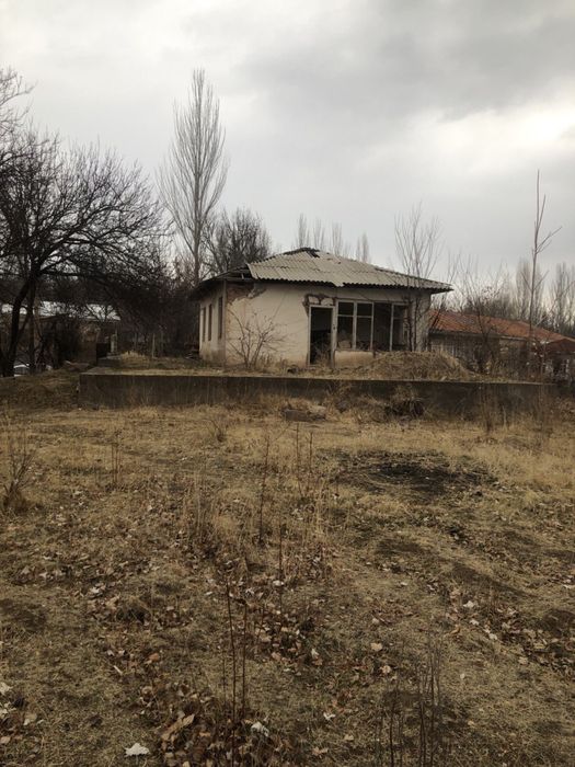 Октошда ер учаска сотилади 6- сотих  Heaven’s Garden ёнида