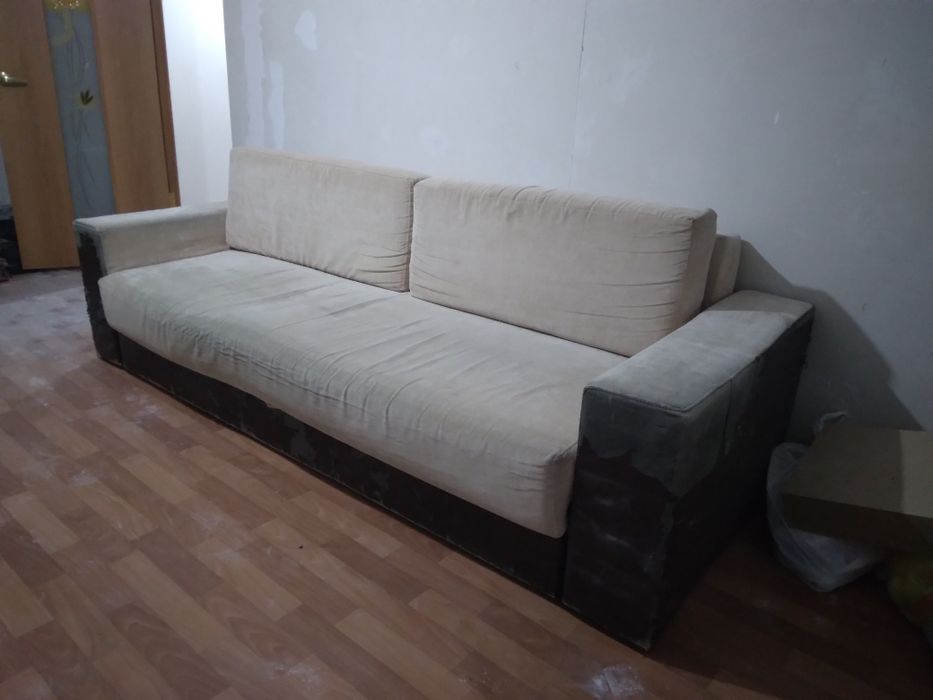 Отдам Диван Б/У ДАРОМ