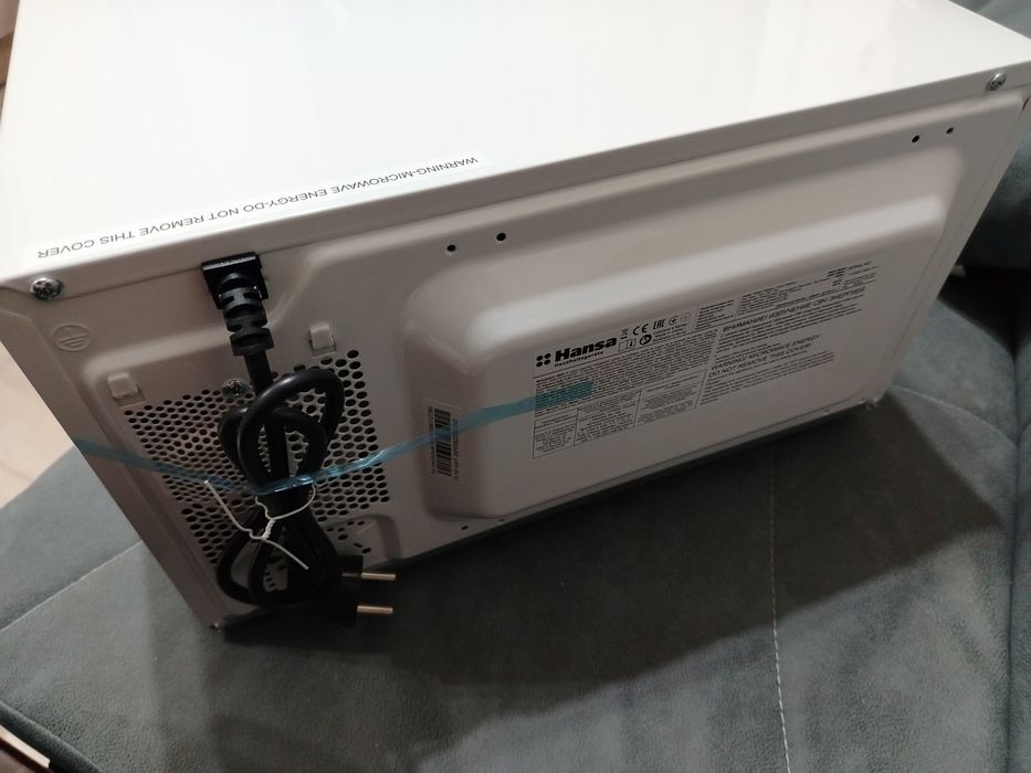 Продам микроволновку Hansa