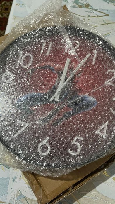 Часы настенные человек паук