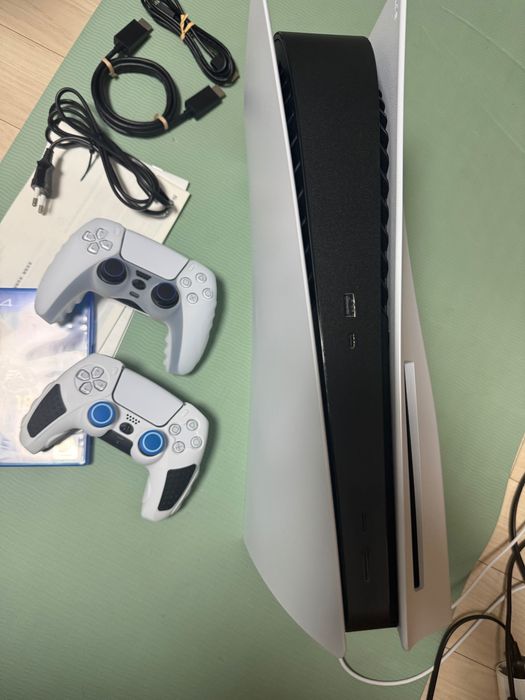 PlayStation 5 с дисководом