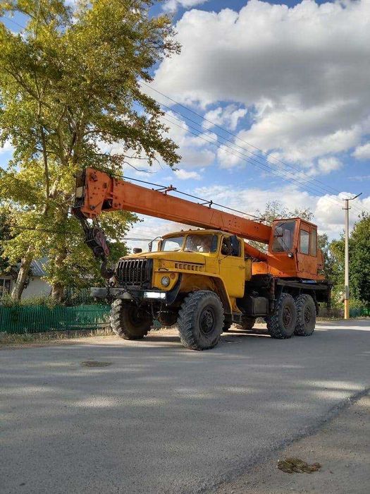 Автокран Урал КС /16 тонн /1994г.в.