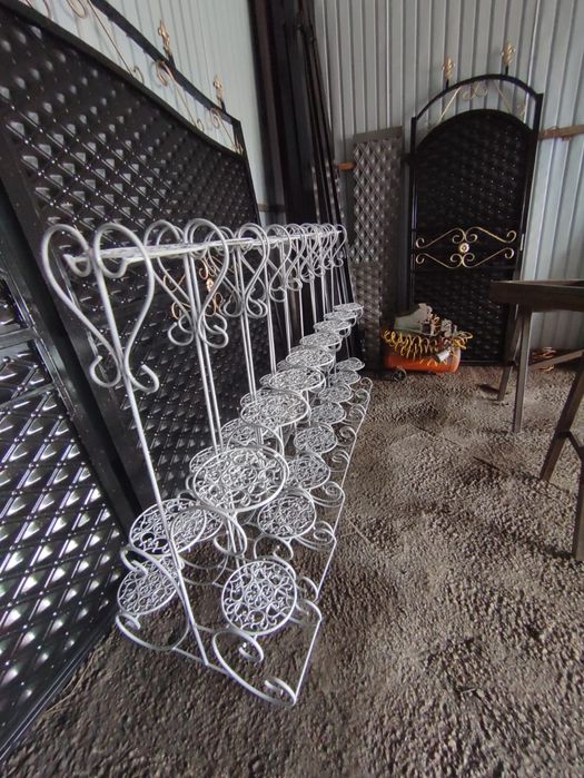 Подставка для цветов