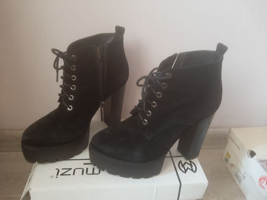 Продам туфли осенние.