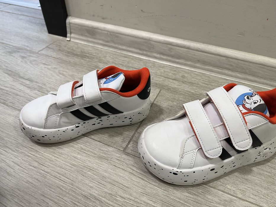 Маратонки adidas