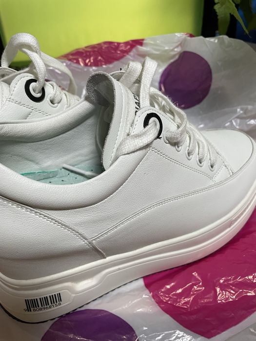 Продам ботинки б/у