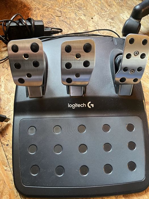 Logitech G29 + педали