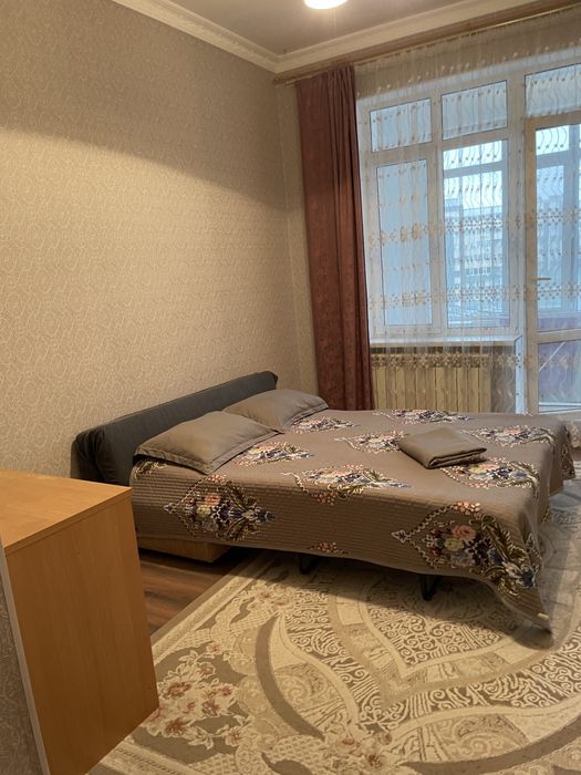 Сдам  две 4к кв посуточно ЖК “Арай”