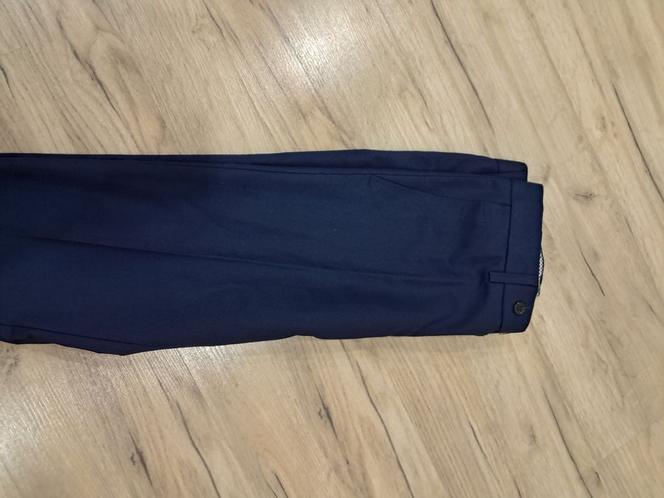 Брюки для школа .