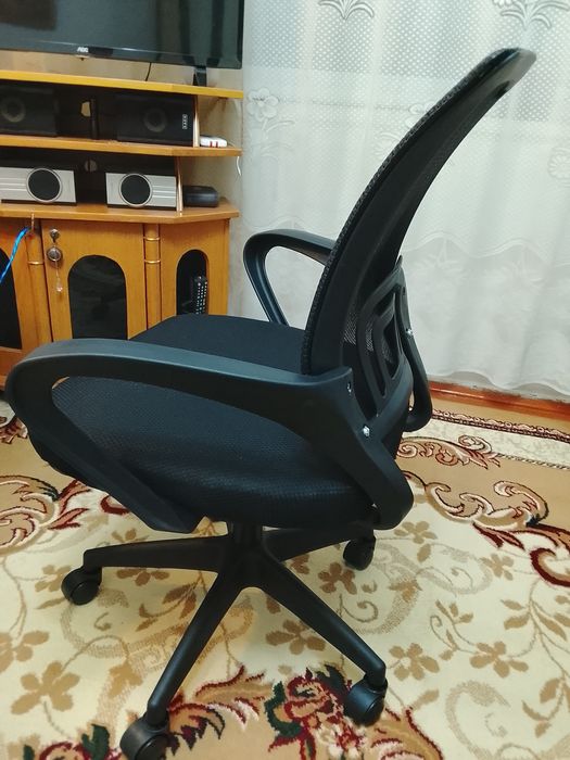 Кресло офисное..