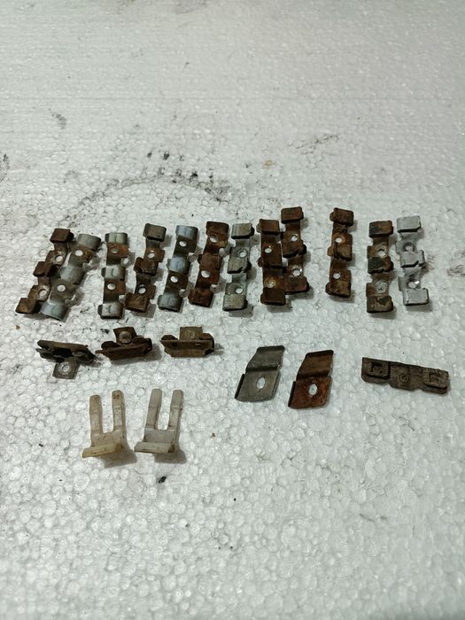 Крепежи за Мерцедес 124