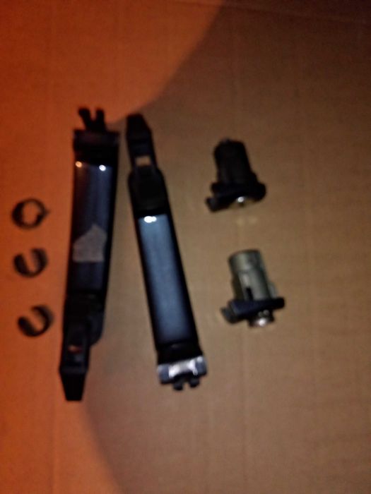 продавам останали авточасти от автомобили