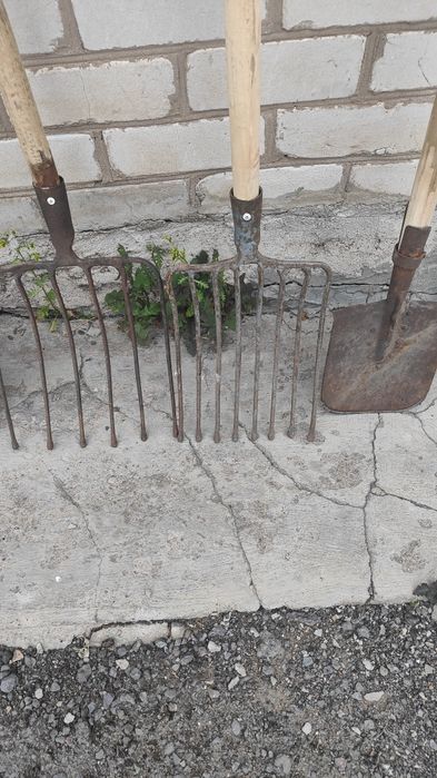 Лопаты штыковые и совковые