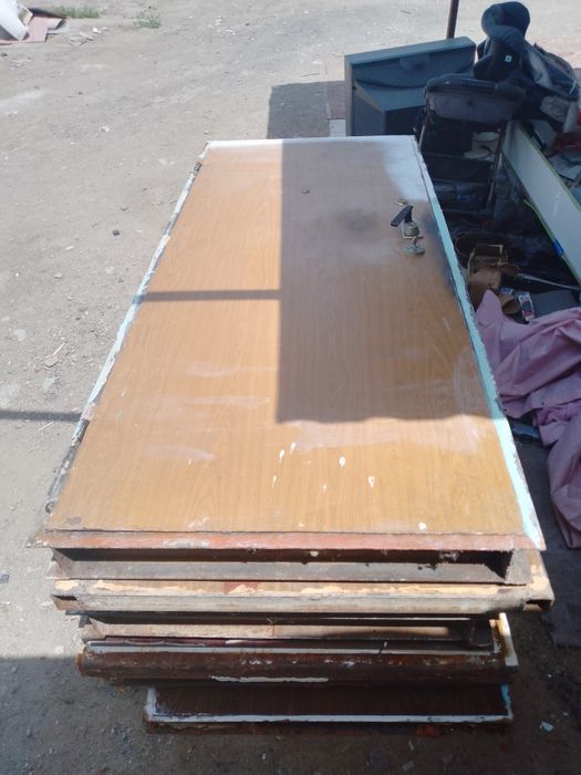 Продам входные  двери