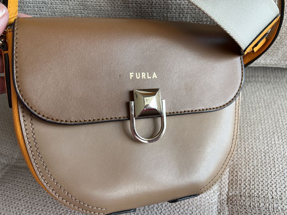 Нови оригинални несесери Guess, Furla, Ted Baker
