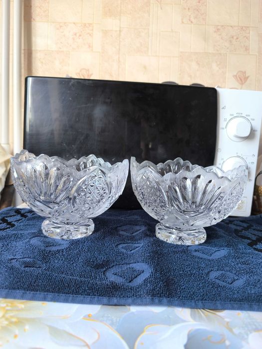 Продаю хрусталь.