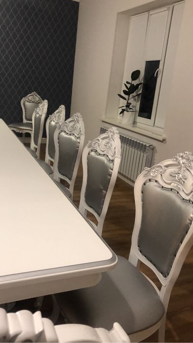 Стулья за 20 тыс. за 1 шт.