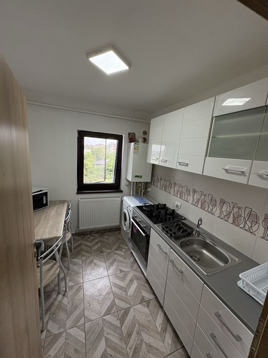 Inchiriez apartament 2 camere