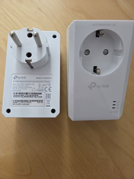 Vand kit poweline Tp-Link AV1000 (TL-PA7017P)
